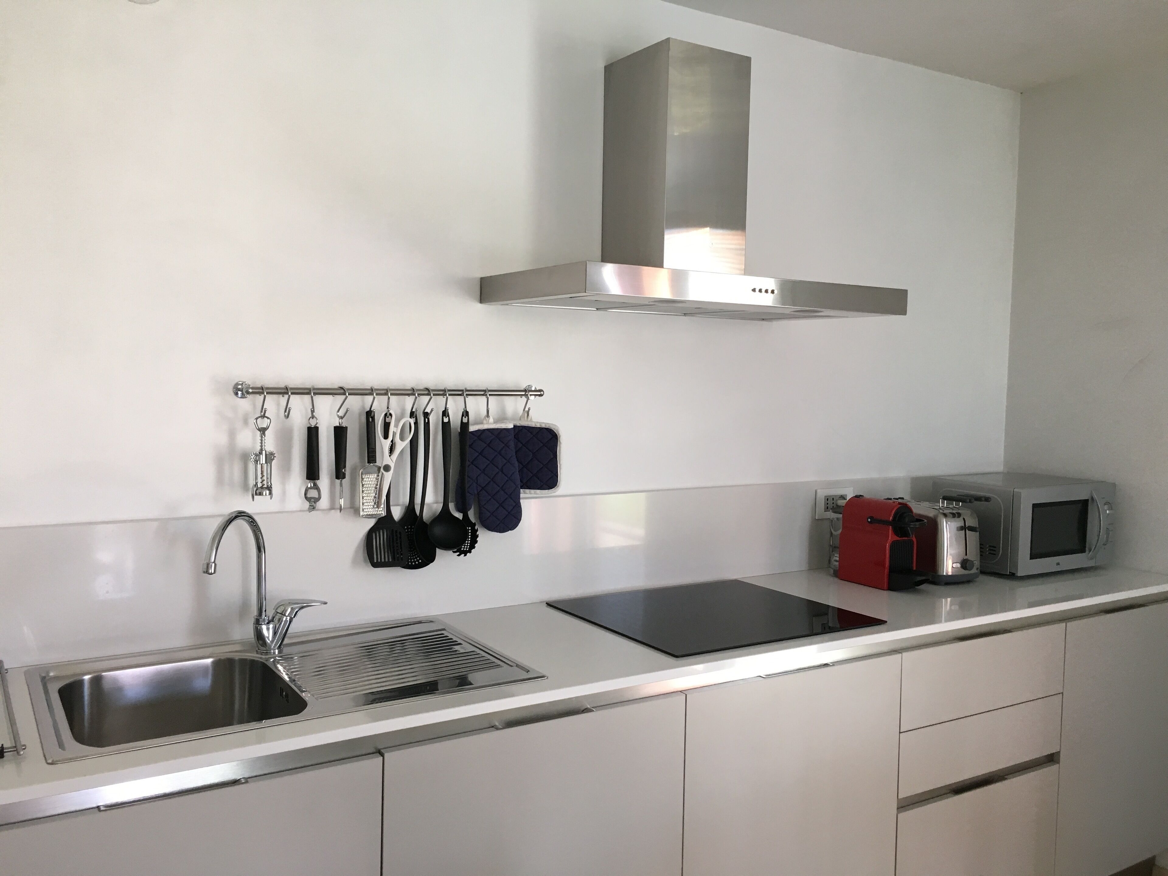 Lagoon Suites # 3 - Apartment with private garden and lagoon view.