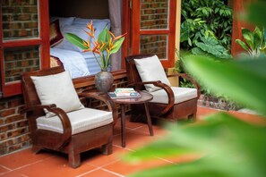 Familjerum - utsikt mot bergen (Deluxe) | Terrass/Patio