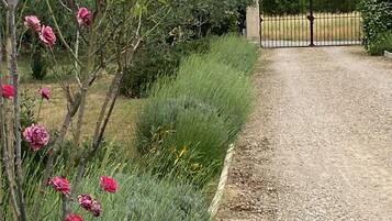 Enceinte de lâhĂ©bergement