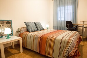 1 bedroom, iron/ironing board, internet, bed sheets