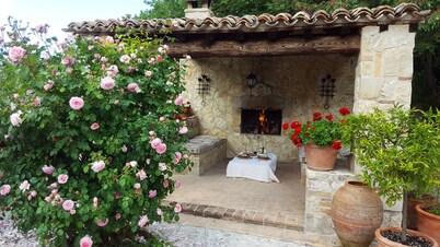 Il Barbacane,nice small house with pool, small doesn’t mean small,but beautiful