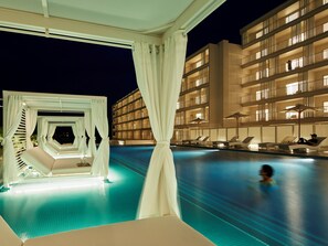 Outdoor pool - Loisir Living Suites Seragaki (Onna)