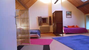 3 camere, ferro/asse da stiro, culla da viaggio, Wi-Fi gratuito