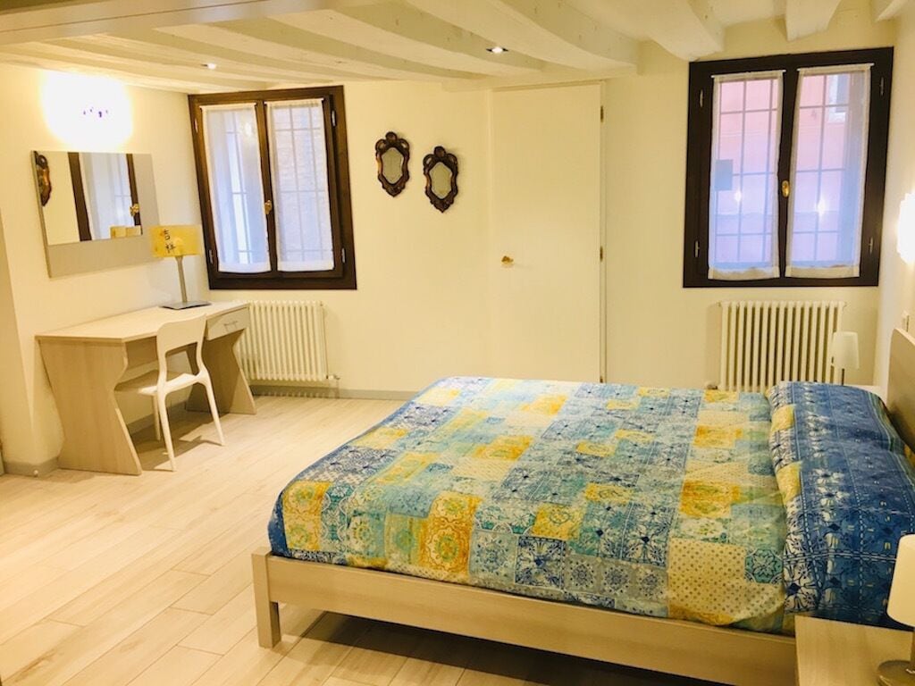 2 bedrooms, desk, iron/ironing board, travel crib