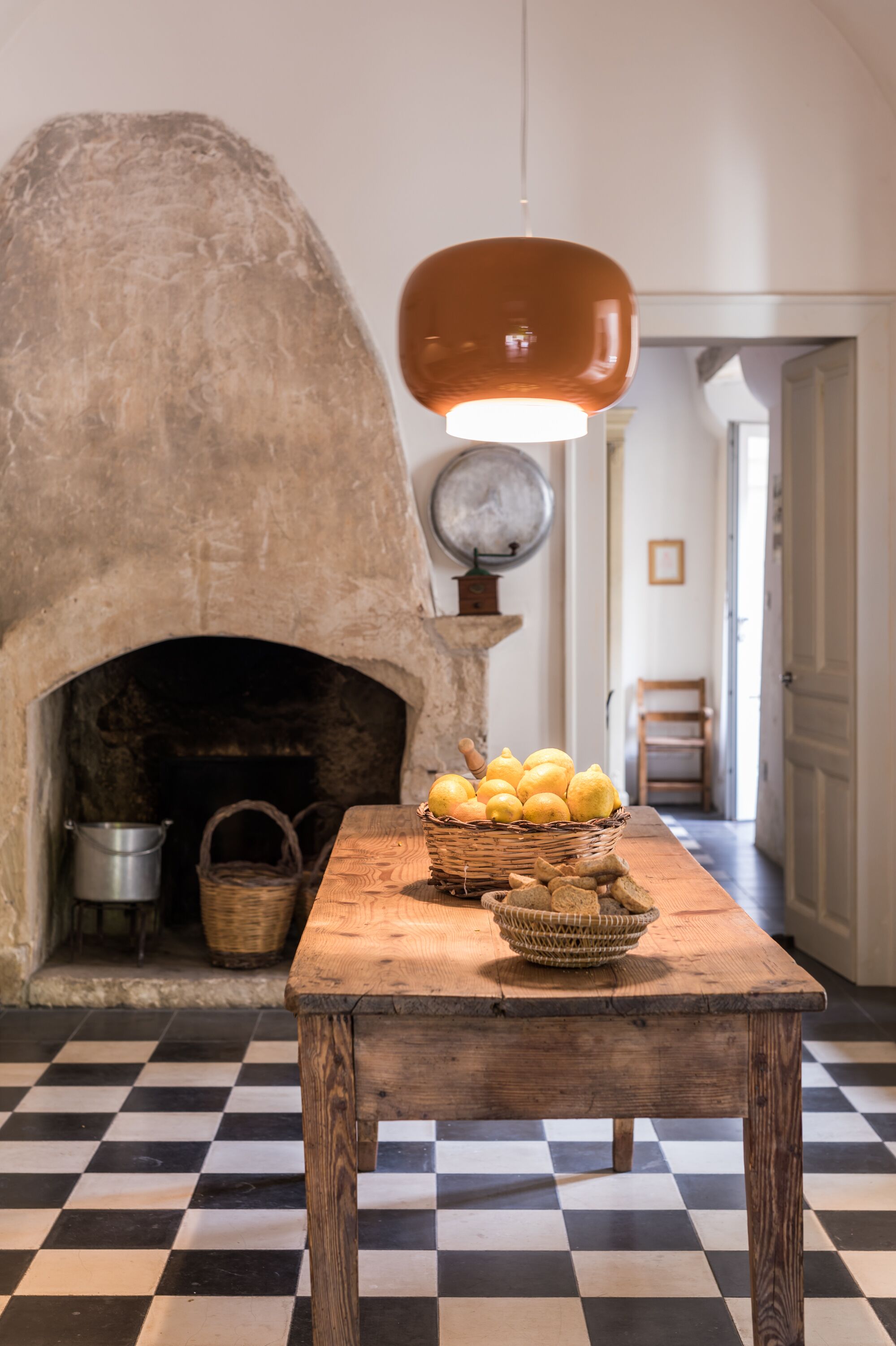 Masseria ideal for families and groups with a pool and garden near Otranto