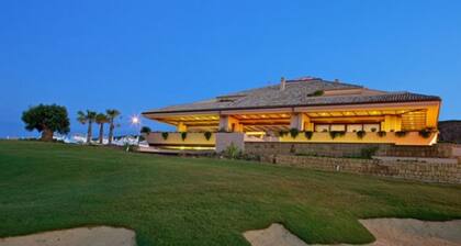 Deluxe Duplex Apartment in Residential Complex with Golf- Estepona