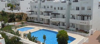 Deluxe Duplex Apartment in Residential Complex with Golf- Estepona