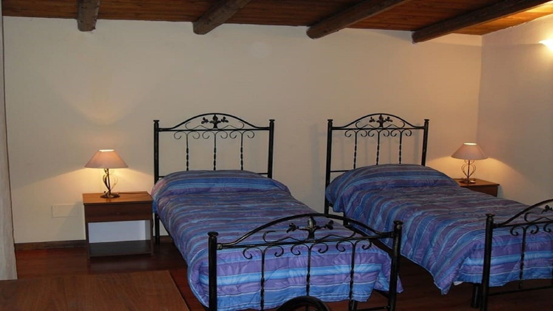 Holiday Villa with Swimming Pool tennis court Villa Carola - Agriturismo Bellajo 