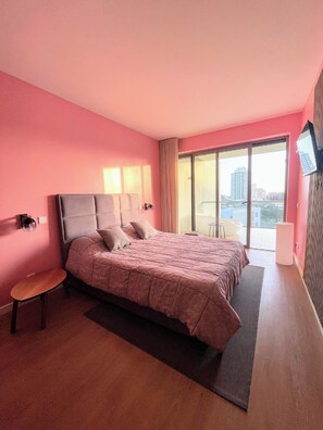 1 chambre, fer et planche à repasser, Wi-Fi gratuit, draps fournis