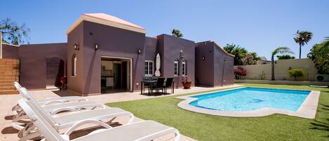 Piscine extérieure, piscine chauffée