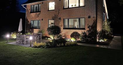 5 star apartment Eagle