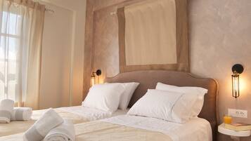 2 bedrooms, in-room safe, iron/ironing board, WiFi