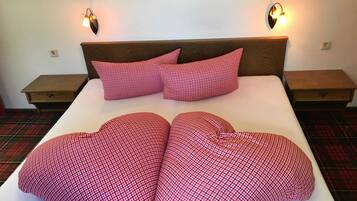 4 soverom, skrivebord, wi-fi og sengetøy