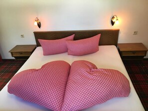 4 bedrooms, desk, travel cot, WiFi - Schnuggi - Apartments Stefania (Tösens)