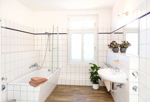 Hair dryer, towels, toilet paper - Apartment waterfront (Waren (Müritz))