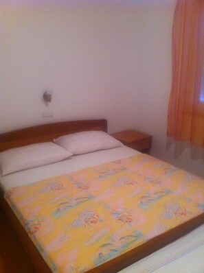 2 bedrooms, free WiFi, bed sheets, wheelchair access