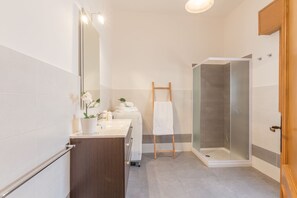 Dusche, Bidet