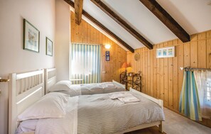 3 bedrooms, free WiFi, bed sheets