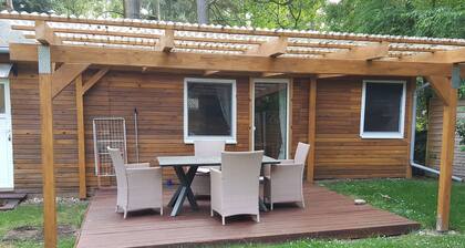 Cute Bungalow on the lake, - to relax and unwind - idyllic location