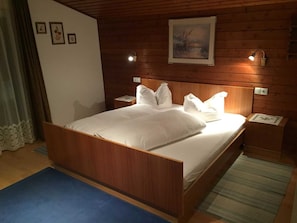 4 chambres, bureau, lit parapluie, Wi-Fi