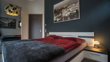 3 Schlafzimmer, Schreibtisch, Bügeleisen/Bügelbrett, kostenloses WLAN