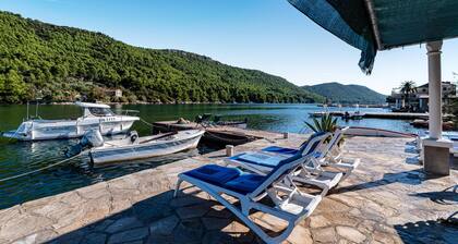 Beautiful apartment in Ston with WiFi