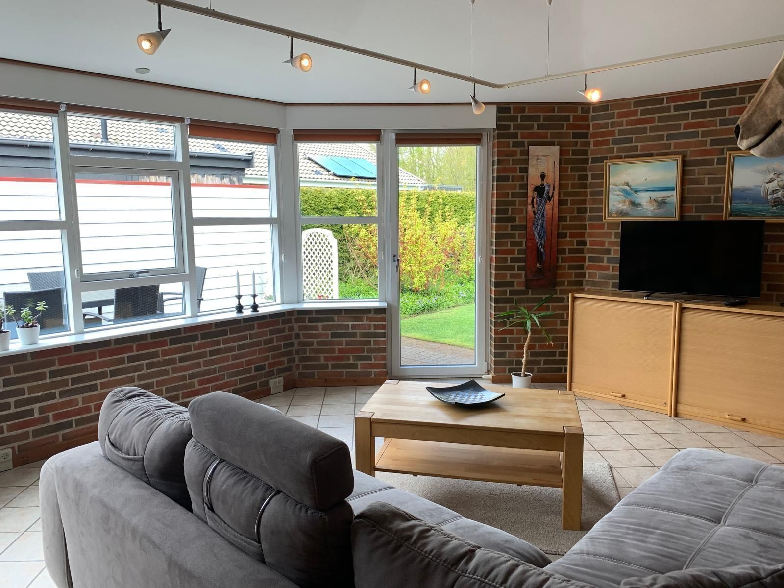 Télévision à écran plat