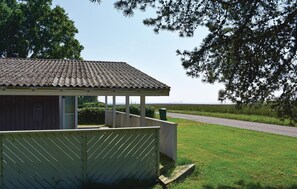 المنطقة المحيطة بالمنشأة