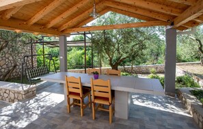 Outdoor dining - Lovely home in Vid with WiFi (Vid)