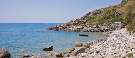 Nära stranden och fiske