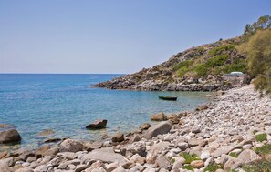 Plage à proximité, pêche sur place