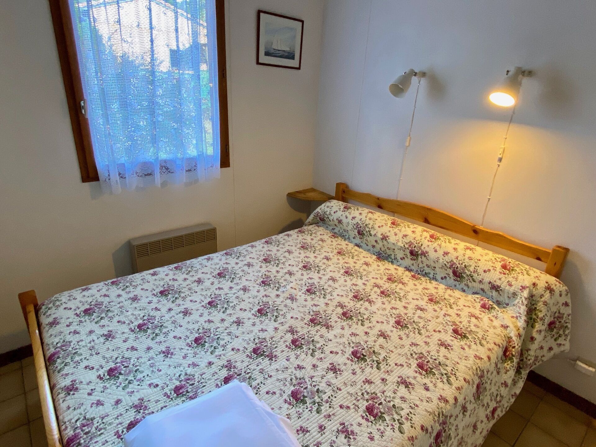 2 多间卧室、床单