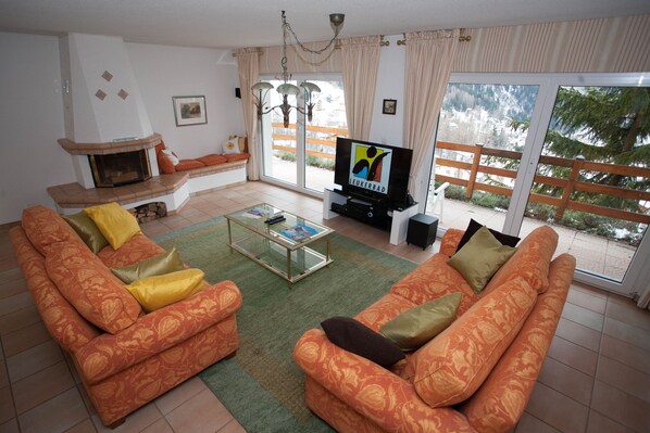 TV, fireplace, DVD player, books - Chalet Kliben (Leukerbad)