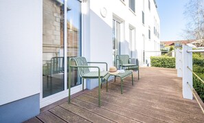Terrace/patio - Close to the beach-2 bedroom apartment with balcony-Center of Binz-Villa Lindholm Whg.1 (Binz)
