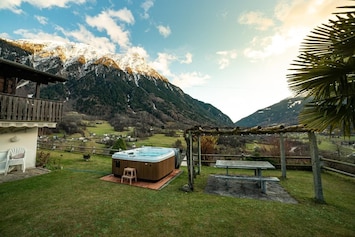 NEW JACUZZI and PERGOLA