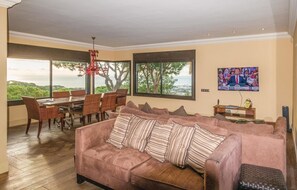 リビング エリア