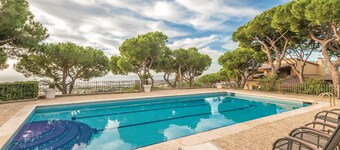 Amazing home in Cabrils with WiFi