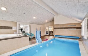 Piscine couverte