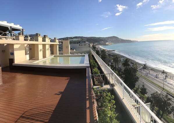 Alberca en la azotea 