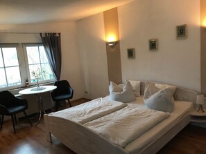 1 Schlafzimmer, Internetzugang, Bettwäsche