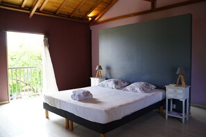 4 chambres, fer et planche à repasser, Wi-Fi, draps fournis