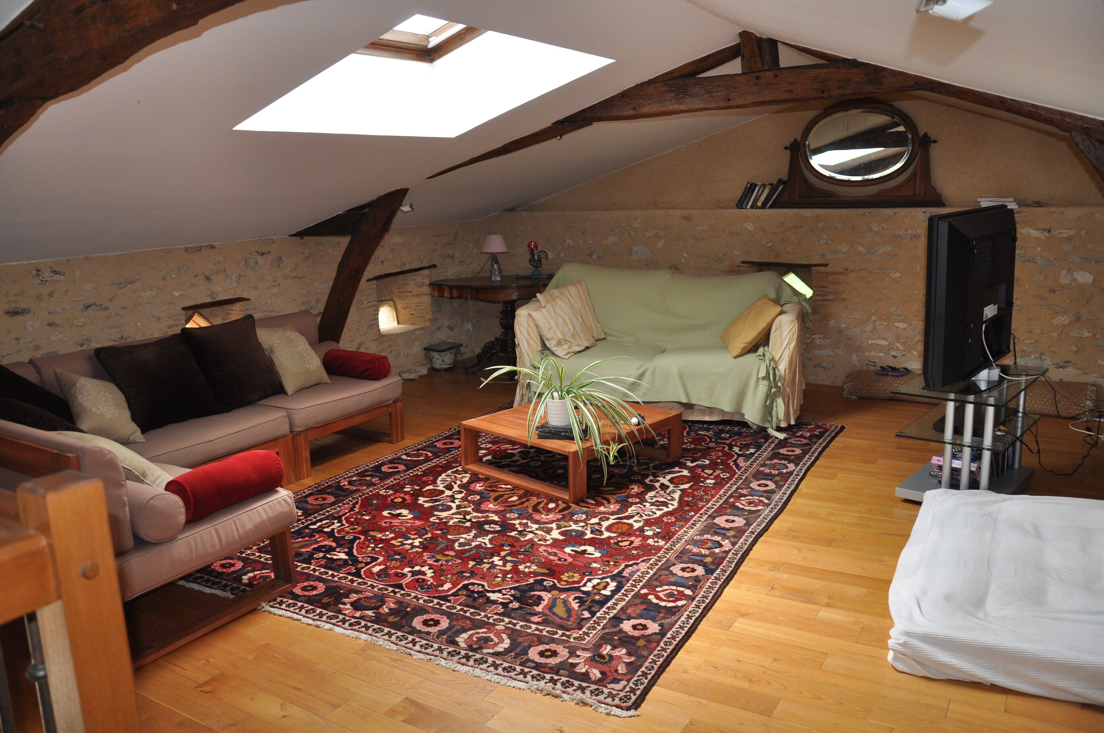 BEAUTIFUL HOUSE IN PERIGORD - 5 BDR - PRIVATE POOL