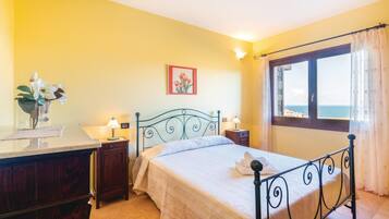 3 habitaciones, cuna de viaje, wifi y ropa de cama