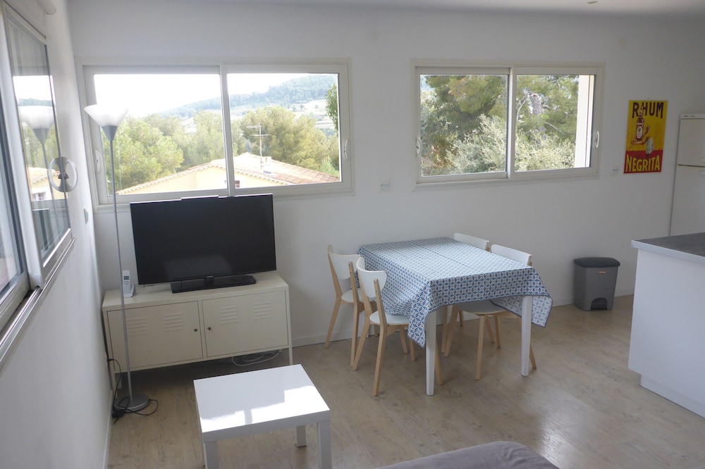 T2 apartment in recent villa in Cadière d'Azur