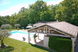 Piscine extérieure, piscine chauffée