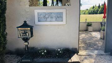 DĂ©tail de lâextĂ©rieur