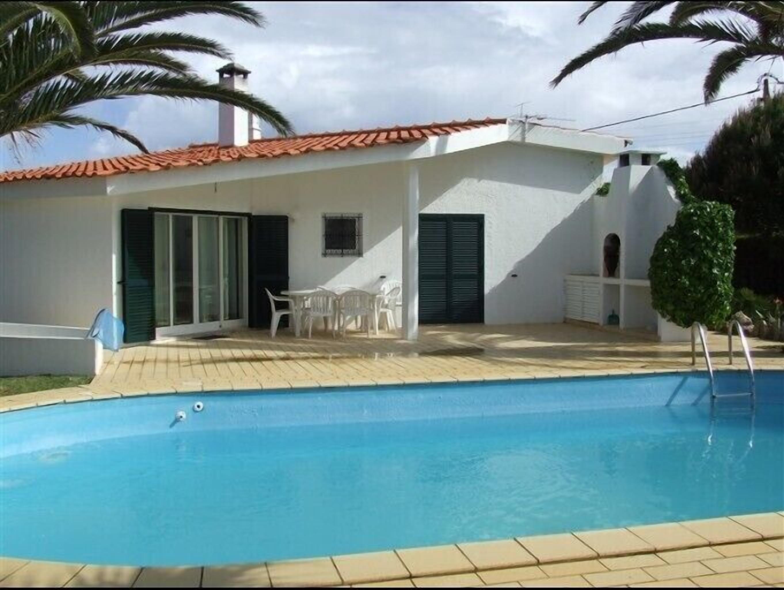ALGARVE HOUSE with fully equipped pool FOR RENT