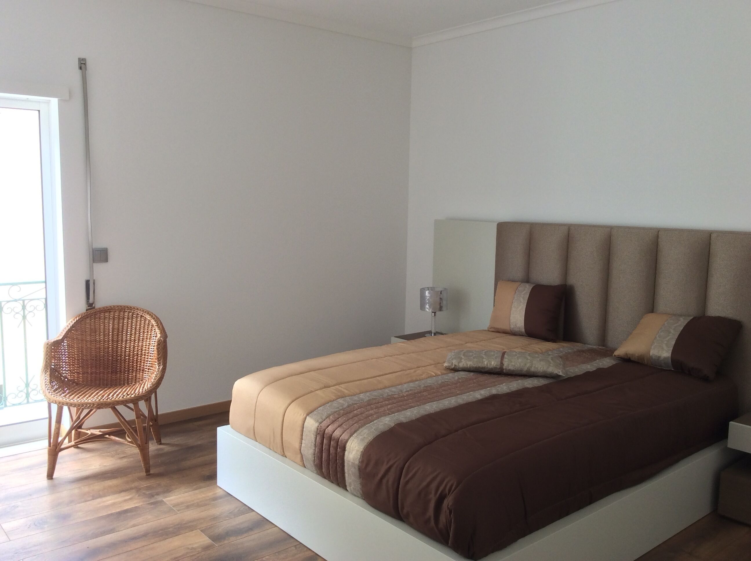 4 bedrooms, desk, iron/ironing board, free WiFi