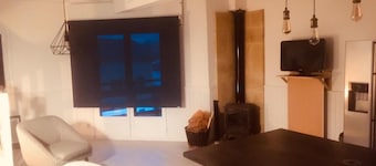 Completely renovated chalet ideal location