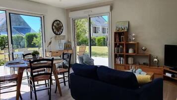 Télévision, livres, chaßne hi-fi